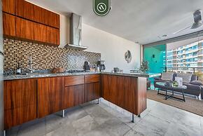 2BR With Private Balcony - Oceanfront Building
