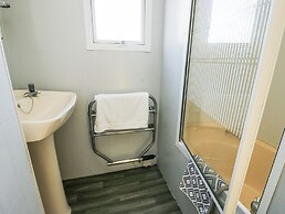 Meadow Island Caravan