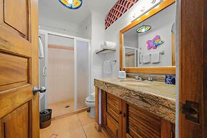 Ocean View 1Br Condo-balcony-beach-pool - 306