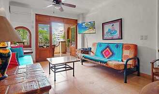 Ocean View 1Br Condo-balcony-beach-pool - 306