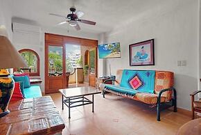 Ocean View 1Br Condo-balcony-beach-pool - 306
