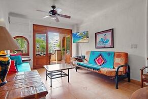 Ocean View 1Br Condo-balcony-beach-pool - 306