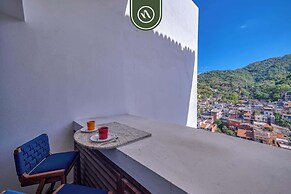 Tasteful Condo Near Romantic Zone - Pool