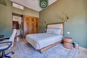 Tasteful Condo Near Romantic Zone - Pool