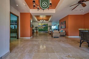 Tasteful Condo Near Romantic Zone - Pool