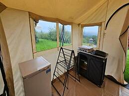 Cozy Tent Stay With Activities