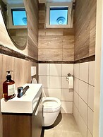 Spacious duplex in the center