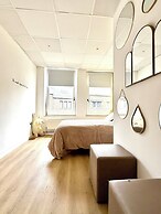 Spacious duplex in the center