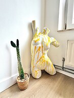 Spacious duplex in the center