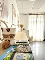 Spacious duplex in the center