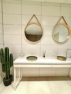 Spacious duplex in the center