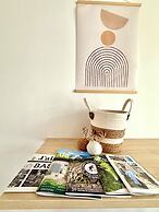 Spacious duplex in the center