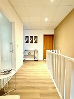 Spacious duplex in the center