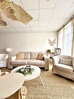 Spacious duplex in the center