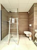 Spacious duplex in the center