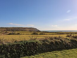Penrhyn - 4 Ty'n Don
