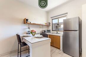Centric 1BR Condo in Downtown Cabo - Rooftop Pool
