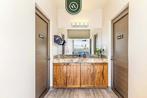 Centric 1BR Condo in Downtown Cabo - Rooftop Pool