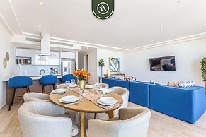 Luxury 2 BR Condo - Oceanview Pool - Gym