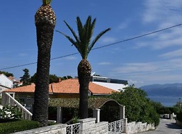 Apartments Near Sea Supetar
