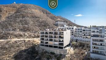New 2 BR Condo With Private Terrace - BBQ