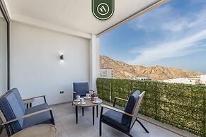 New 2 BR Condo With Private Terrace - BBQ