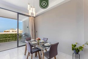 New 2 BR Condo With Private Terrace - BBQ