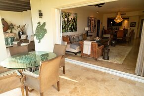 Tortuga Bay TBB 2102