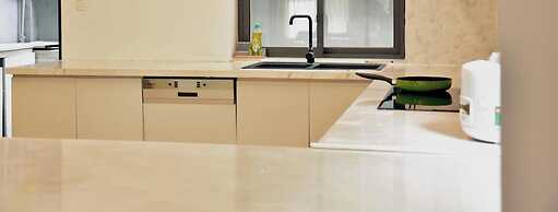 TPHomes Lakeview 12