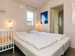4 Star Holiday Home in Friedrichkoog