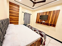 Hotel Demand - near Main Temple