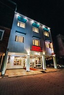 HOTEL ALMOND