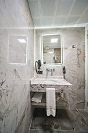 Elysia Hotel