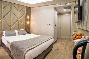 Elysia Hotel
