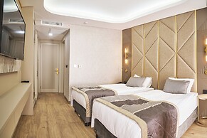 Elysia Hotel