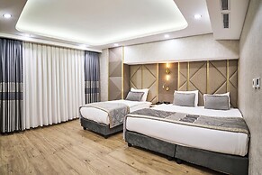 Elysia Hotel