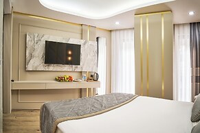 Elysia Hotel