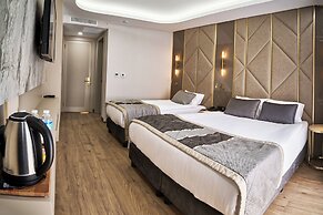 Elysia Hotel