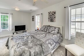 Spacious Family Home w/ Yard in Dtwn Hampton!