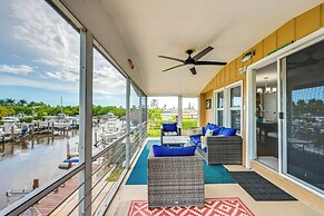 'the Waterfront Cottage' w/ Dock in Goodland!