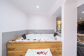 Atakent Suite Hotel