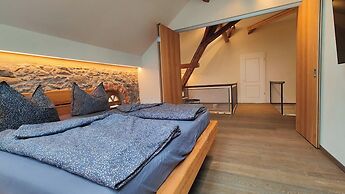 Lichtdurchflutetes Apartment mit Sauna & Kamin