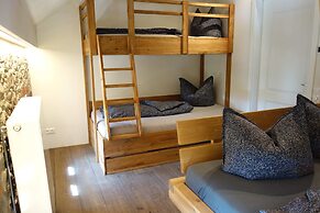 Lichtdurchflutetes Apartment mit Sauna & Kamin