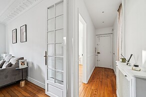 Parisian 1BR near Invalides & Eiffel