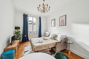 Parisian 1BR near Invalides & Eiffel