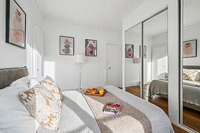 Parisian 1BR near Invalides & Eiffel
