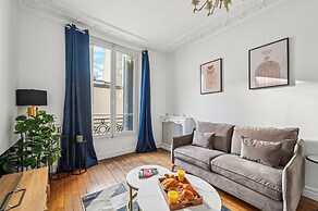 Parisian 1BR near Invalides & Eiffel