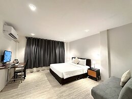 STUDIO F SUKHUMVIT