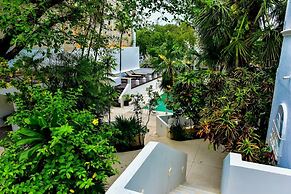 Hotel tropical casa blanca