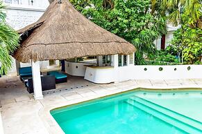Hotel tropical casa blanca